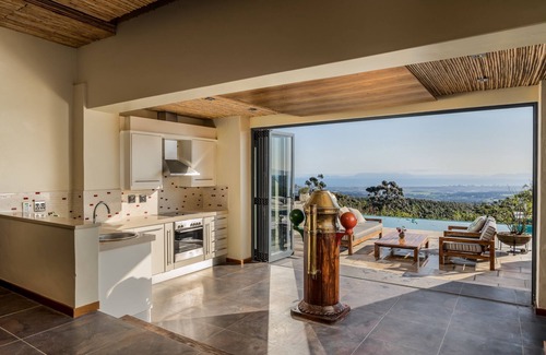 Helderberg Rural House | Villa Bizweni - Four Bedroom House, Sleeps 8