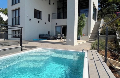 Nerezise Villa | Villa Blue Horizon- Beautiful modern beach house -100m from sea