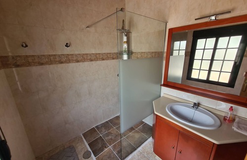 Bueu Cottage | Villa bueu swimming pool 350 m beach