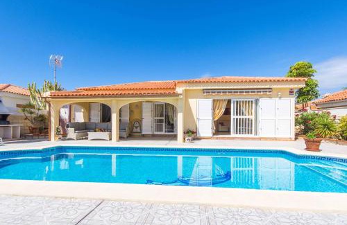 Callao Salvaje Villa | Villa Buganvilla Vistas