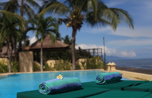 Dencarik Villa | Villa Bunga Melati - Bali Holiday Villa at the beach