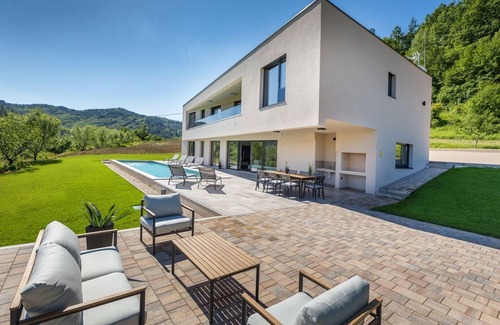 Pazin Villa | Villa Butoniga Hills - luxurious villa with pool