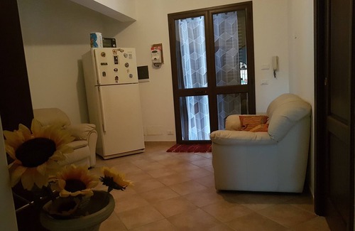 Isola delle Femmine Cottage | Villa Butterfly1 with a veranda and outdoor shower by the sea and cultural sites