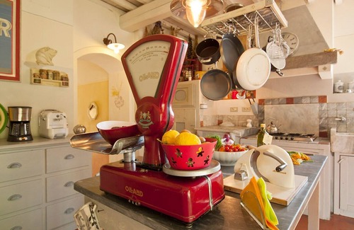 Pieve al Bagnoro Villa | Villa Caccianello by Fantasia Villas