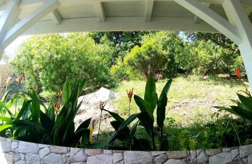 Terre-de-Haut Apartment | VILLA CANA avec SPA -Proche bourg - Calme