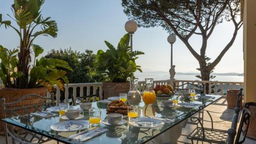 Ischia Porto Villa | VILLA CARINA 12, Emma Villas