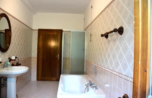 Viadanica House | VILLA CARLA Affiliato Best-Incoming CIR-016235-CNI-00004