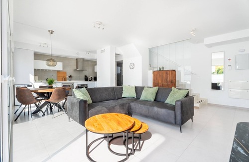 Puerto Marino Villa | Villa 'Casa Bos Palm Tree with Pool' with Private Pool, Wi-Fi and Air Conditioning