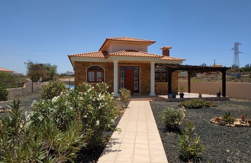 Triquivijate Villa | Villa Casa Del Sol 3 Bedrooms With Private Solar Covered Pool 12m x 6m WiFi