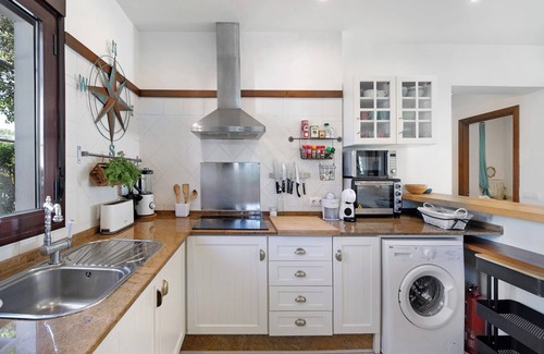 Conil de la Frontera House | Villa 'Casa Dos Mares' with Private Pool, Private Terrace and Wi-Fi