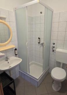 Barbat na Rabu Apartment | Villa Castelana