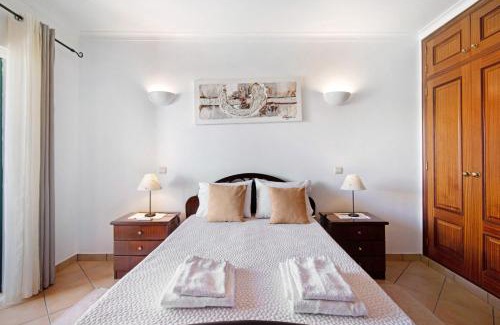 Urbanizacao dos Calicos House | Villa Catarina