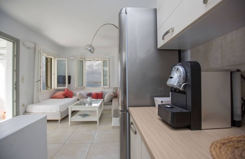 Maragas Villa | Villa Caterina Is Family Friendly, Pet Friendly, Close To The Beach And To Town