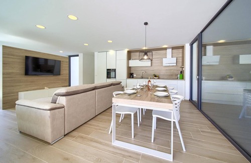 Krk Apartment | Villa Celeia - Luxurious first floor apartment with heated pool in city centre of Krk