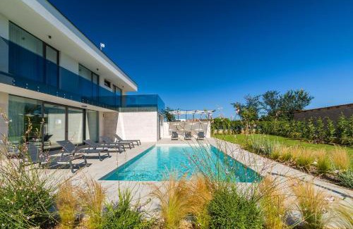 Valbandon Villa | Villa Celi whit heating pool Fazana Pula