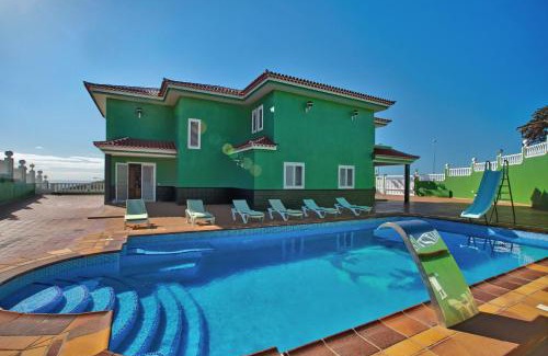 Candelaria House | Villa Celia