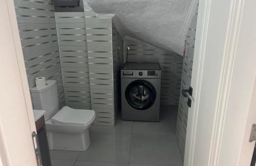 Kadnlar Denizi Mahallesi Villa | ViLLA CEYLAN