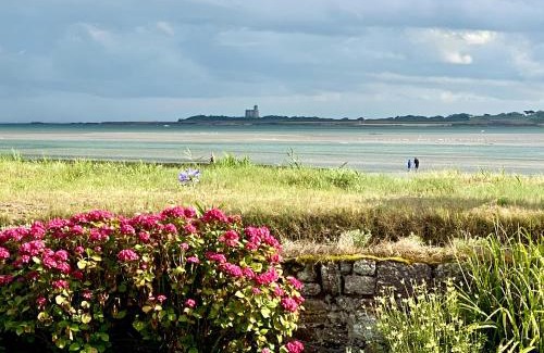 Reville Villa | Villa Champfleury, à 50 m de la plage!