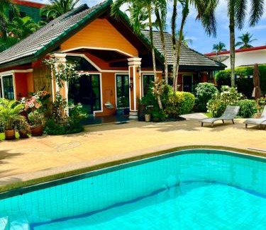 Khuekkhak House | Villa Coconut Khaolak