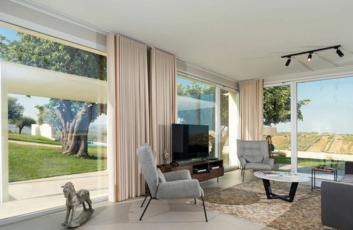 Noto Villa | Villa Colleverde - Modern vacation villa with private pool in the south of Sicily