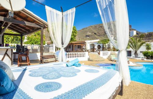 Santiago del Teide Villa | Villa Colmena by Villa Plus