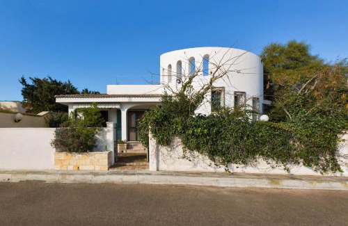 Padula Fede House | Villa Corallo by BarbarHouse