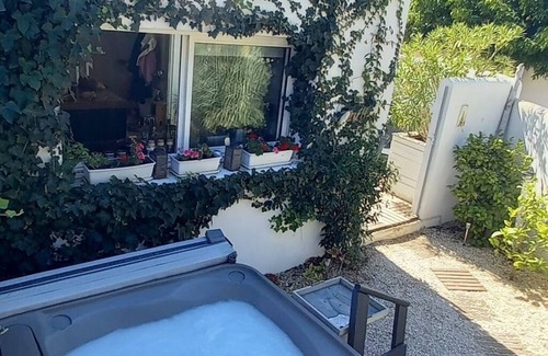 French Atlantic Coast Villa | Villa Cosy Avec Piscine et spa