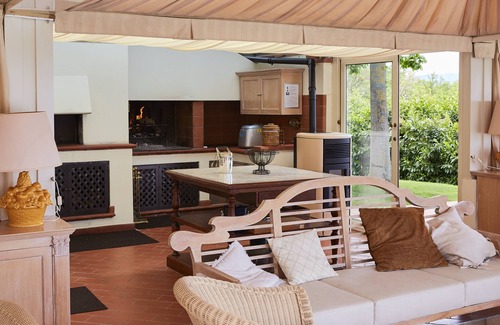 Arezzo Villa | Villa Cristina by Fantasia Villas