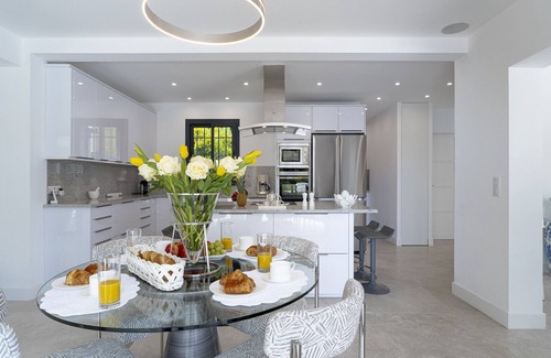 Mougins Villa | Villa Crystal - in private domain