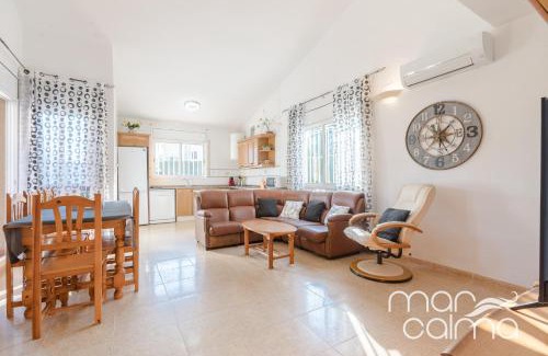 Les Tres Cales Villa | Villa Currican by Marcalma