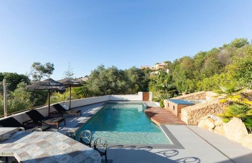 Pietrosella Villa | Villa d'architecte, piscine et jacuzzi, à quelques mètres de la plage