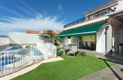 Sonnenland Villa | Villa Dalara Maspalomas, Private Pool and Jacuzzi