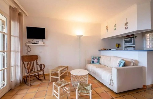 Le Dramont Villa | Villa Dans le Village de Cap Esterel, Sport et Nature