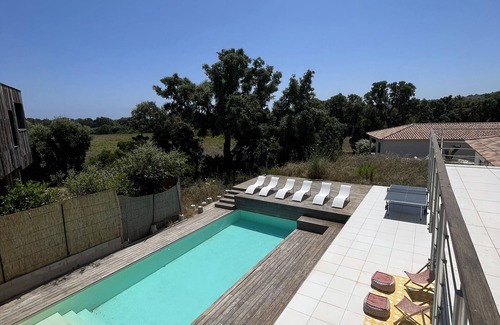 Pinarellu Villa | Villa Darchitecte Corse du Sud. Accès Direct Plage de Lavu Santu