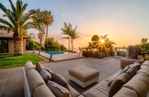 Tacoronte Villa | Villa de lujo con piscina y vistas al mar