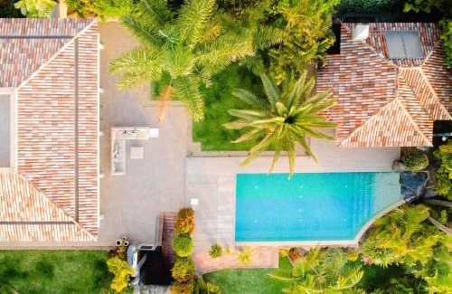 Tacoronte Villa | Villa de lujo con piscina y vistas al mar