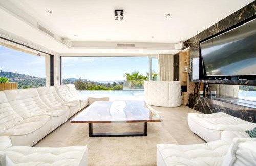 Cavalaire-sur-Mer Villa | Villa de Luxe Vue Mer Les Oiseaux du Paradis