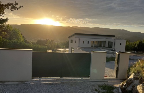 Saint-Peray Villa | VILLA DE VACANCES LA PINATTE