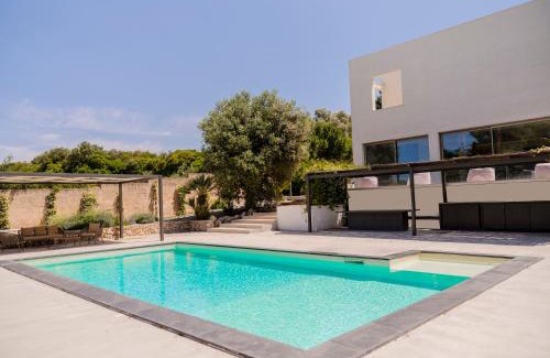 Monti D'arena-Bosco Caggione Villa | villa degli ulivi salento design resort