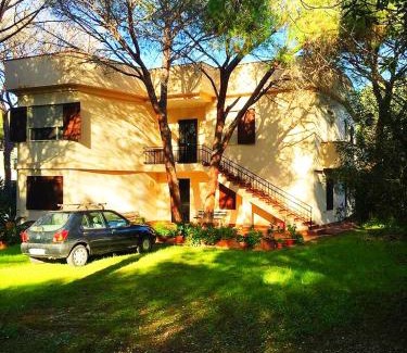 Santa Margherita di Pula Apartment | Villa Dei Pini IUN S3571