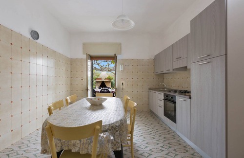 Torre Lapillo House | Villa delle Rose - B by BarbarHouse