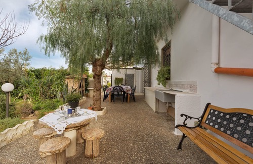 Torre Lapillo House | Villa delle Rose - B by BarbarHouse