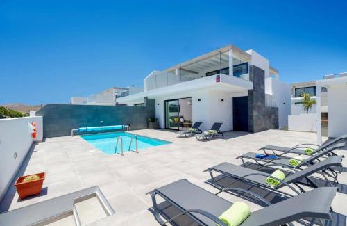 Puerto Calero Villa | Villa Delmeza by Villa Plus
