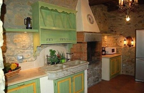 Bucine House | Villa Doralicia A: A characteristic and welcoming two-story historical villa surrounded by the greenery, with Free WI-FI.