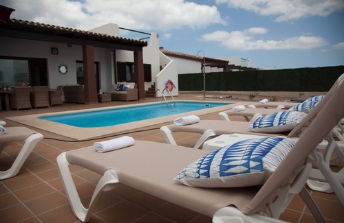 Caleta de Fuste Villa | VILLA DREAMS CALETA DE FUSTE- HEATER POOL - GOLF COURSE FUERTEVENTURA