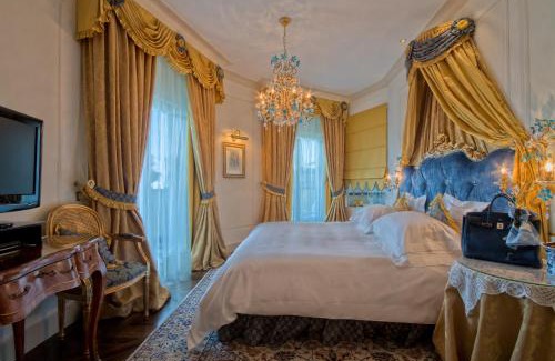 Carciano Hotel | Villa e Palazzo Aminta - A Leading Hotel of The World