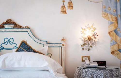 Carciano Hotel | Villa e Palazzo Aminta - A Leading Hotel of The World