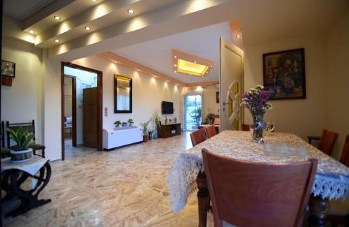 Plomari House | Villa Eirini Agia Varvara Lesvos