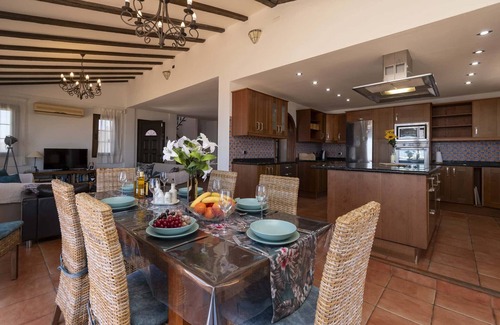 Armenime Villa | Villa El Mirador 6 Bedrooms