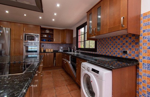 Armenime Villa | Villa El Mirador 6 Bedrooms